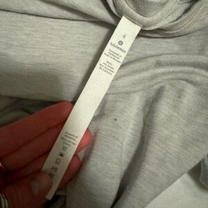 Lululemon Crewneck Front knot